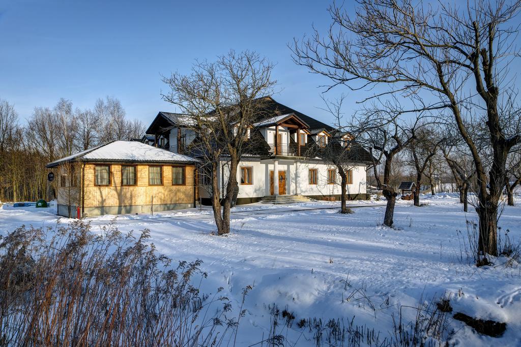 Noclegi Dwor Szlachecki Biedaczow Exterior photo